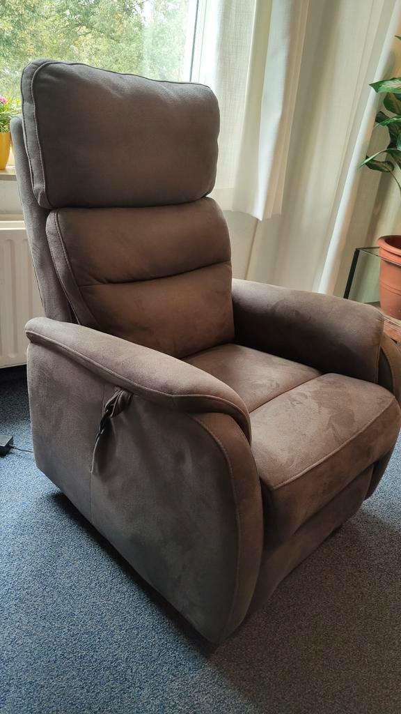 Modena Powerlift Sta-op stoel met 4 motoren-Stof, donkergri, Huis en Inrichting, Fauteuils, Gebruikt, Stof, 50 tot 75 cm, Minder dan 75 cm