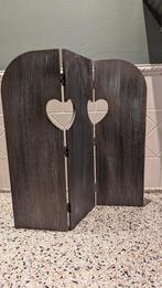 Houten kamerscherm met hartjes, Ophalen