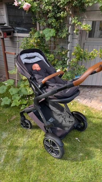 Nuna Demi Grow Combiwagen  beschikbaar voor biedingen