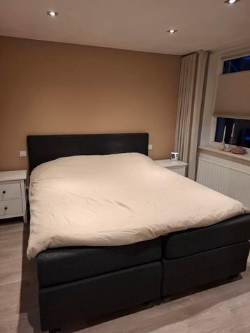 Swiss Sense elektrisch verstelbare boxspring 180x210 beschikbaar voor biedingen