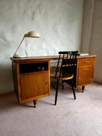Vintage bureau met verstelbare voetjes, Ophalen, In hoogte verstelbaar, Gebruikt, Bureau