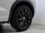 Volkswagen T-Roc 1.5i Sport - R-Line - Nav - Camera - Leer, Euro 6, 4 cilinders, 150 pk, Wit