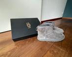 Ugg classic mini maat 36 NETTE STAAT €49,-, UGG, Ophalen of Verzenden, Grijs, Gedragen