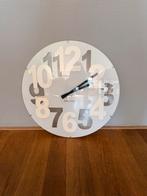 Leuke klok van Karlsson, Huis en Inrichting, Ophalen, Zo goed als nieuw, Analoog, Wandklok