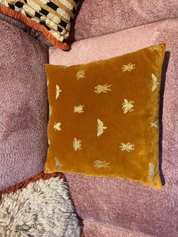 Sierkussen velvet goud 50 x 50 cm  beschikbaar voor biedingen