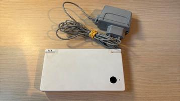 Nintendo DSi - Wit - Zeer netjes beschikbaar voor biedingen