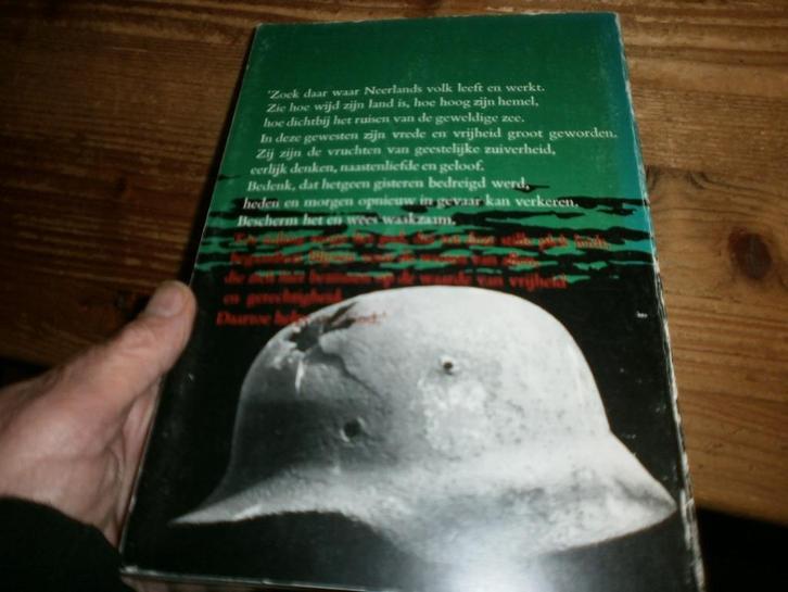 verzet bezetting aan de zaan wo 2 in de zaanstreek, Boeken, Oorlog en Militair, Gelezen, Overige onderwerpen, Tweede Wereldoorlog