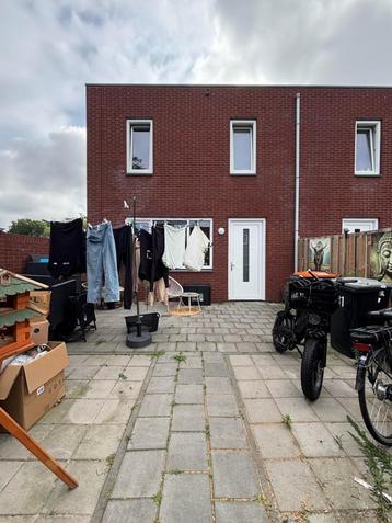 NIEUW! Woonruimte te huur Het Waal, Emmen beschikbaar voor biedingen