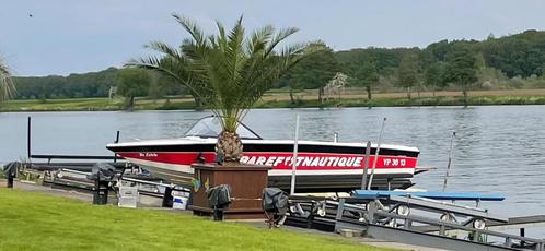 Correct Craft Barefoot Nautique, Watersport en Boten, Speedboten, Gebruikt, 6 meter of meer, Overige brandstoffen, 200 pk of meer