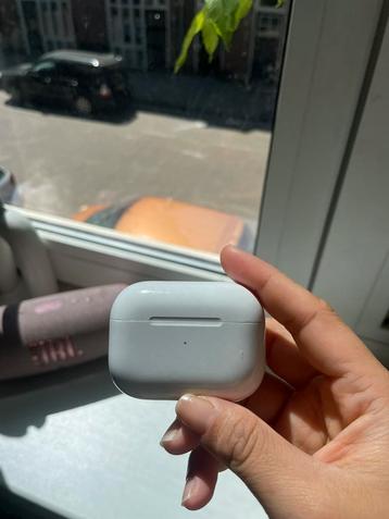 Airpods Pro 1st generation beschikbaar voor biedingen
