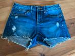 Korte jeans broek blauw. Merk Pull&Bear. Maat 38., Blauw, Ophalen of Verzenden, Zo goed als nieuw, W30 - W32 (confectie 38/40)