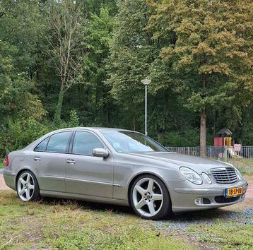 Mercedes E-Klasse Youngtimer, uitzonderlijk mooi! W211 beschikbaar voor biedingen
