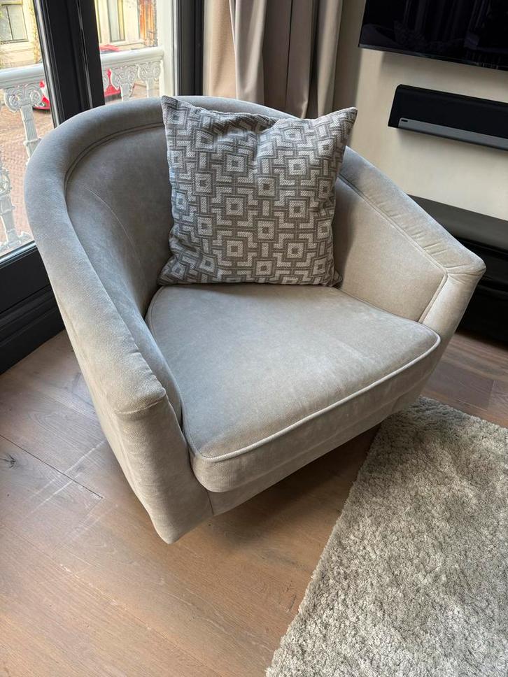 Luxe Eichholtz fauteuil met draaivoet, Huis en Inrichting, Fauteuils, Zo goed als nieuw, Stof, 75 tot 100 cm, Minder dan 75 cm
