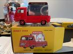 Renault estafette, Hobby en Vrije tijd, Modelauto's | 1:43, Ophalen of Verzenden, Nieuw, Bus of Vrachtwagen, Dinky Toys