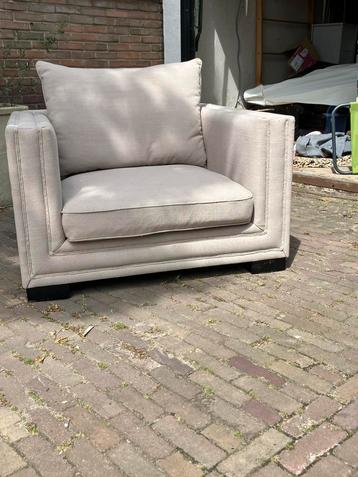Love seat
