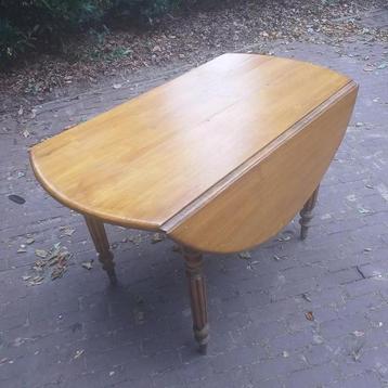 Tafel antiek  brocante hangoor tafel uit Frankrijk  beschikbaar voor biedingen