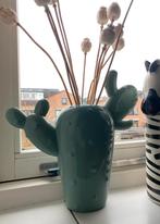 Cactus vaas - 24 cm - vaas HEMA - pastel groen - vaas, Ophalen, Aardewerk of Porselein, Zo goed als nieuw, Minder dan 50 cm