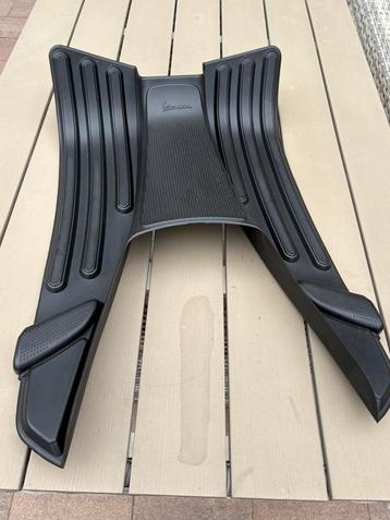 Orginele Vespa LX50 / Touring Mat in nieuwstaat beschikbaar voor biedingen