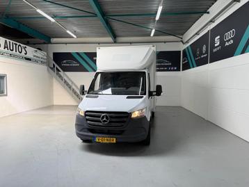 Bakwagen/Verhuiswagen met Laadklep TE HUUR KM-VRIJ beschikbaar voor biedingen