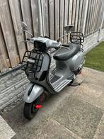 Vespa s50 2t, Fietsen en Brommers, Scooters | Vespa, Ophalen, Vespa S, Zo goed als nieuw, Benzine