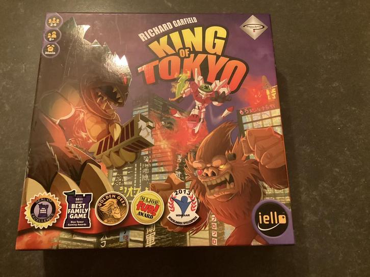 King of Tokyo Bordspel eerste versie, Hobby en Vrije tijd, Gezelschapsspellen | Bordspellen, Zo goed als nieuw, Drie of vier spelers