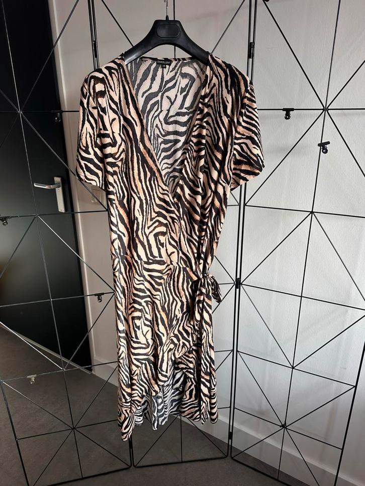 Exxcellent jurk maat 48 - dierenprint, nieuw!, Kleding | Dames, Jurken, Nieuw, Maat 46/48 (XL) of groter, Beige, Knielengte, Ophalen of Verzenden