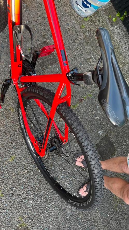 Cube MTB pro( new tyre by Smart Sam  Pro), Fietsen en Brommers, Fietsen | Mountainbikes en ATB, Overige merken, Hardtail, Ophalen of Verzenden