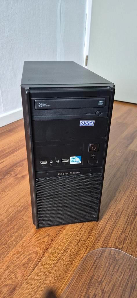 Desktop Computer, Computers en Software, Desktop Pc's, Gebruikt, 2 tot 3 Ghz, HDD, 4 GB, Met videokaart, Ophalen