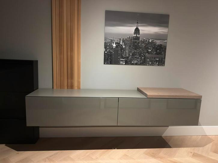 Enzo luca zwevend dressoir groen, Huis en Inrichting, Kasten | Televisiemeubels, Zo goed als nieuw, Minder dan 100 cm, 150 tot 200 cm