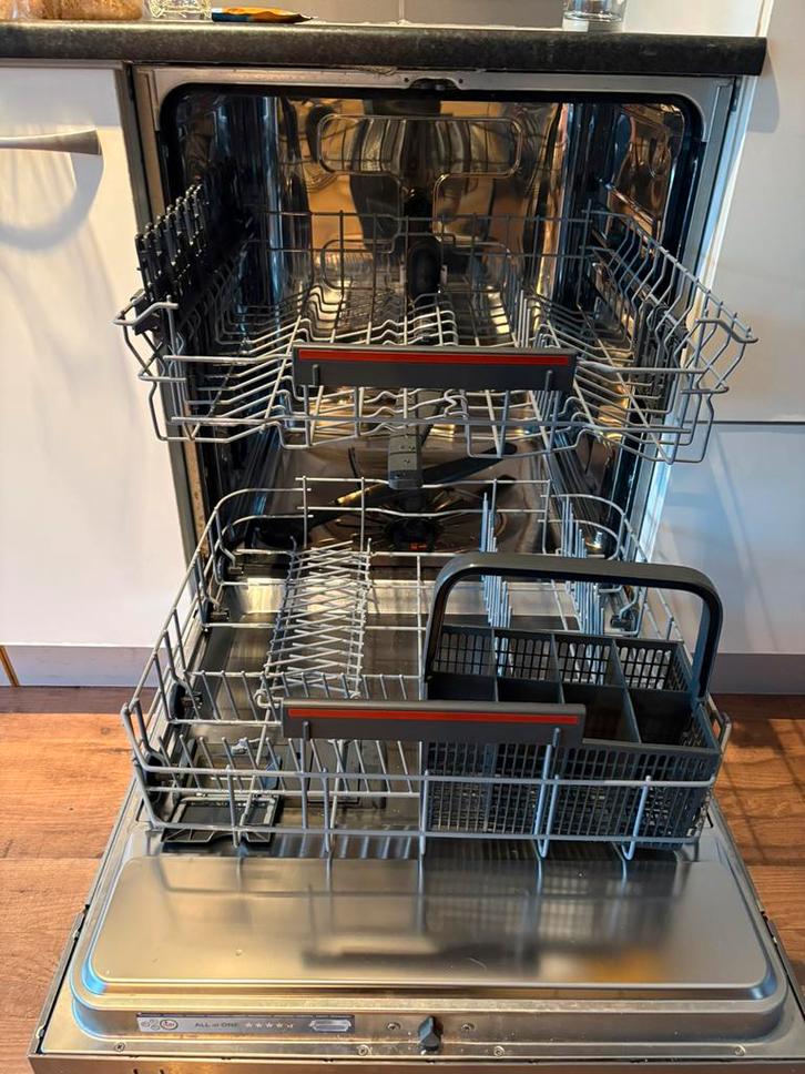 Aeg FEB52637ZM vaatwasser, Witgoed en Apparatuur, Vaatwasmachines, Gebruikt, Inbouw, Minder dan 85 cm, 45 tot 60 cm, 10 tot 14 liter