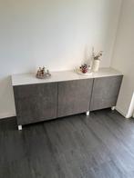 Mooi dressoir wit met betonlook deuren. 180B41D83H, Ophalen of Verzenden, Zo goed als nieuw, 25 tot 50 cm