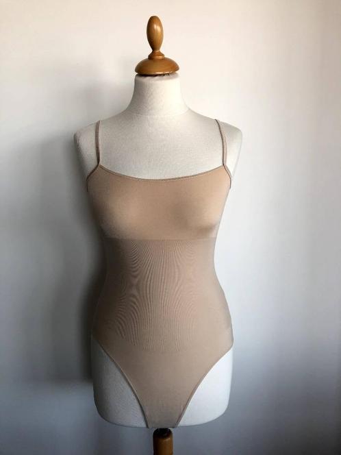 WOLFORD shaping body, maat XS/S, Kleding | Dames, Ondergoed en Lingerie, Body of Korset, Beige, Verzenden