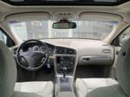 Volvo V70 2.5T AWD Edition Sport Schuifdak l Xenon l Stoelme, Auto's, Volvo, Automaat, Traction-control, Gebruikt, Beige