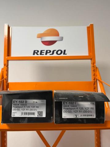 Spiegel L+R Roadsport R125,YZF R6, YZF R1 zwart. beschikbaar voor biedingen