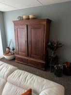 Antieke houten kast met veel ruimte, Antiek en Kunst, Ophalen of Verzenden