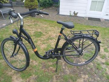 FIETS MET LAGE INSTAP beschikbaar voor biedingen