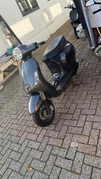 La souris sourini, Fietsen en Brommers, Snorfietsen en Snorscooters, Ophalen, Zo goed als nieuw, Benzine, Overige merken