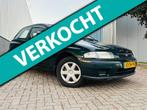 Mazda 323 1.5i P LX AUTOMAAT NIEUWE APK, Auto's, Mazda, Stof, Zwart, 4 cilinders, 400 kg