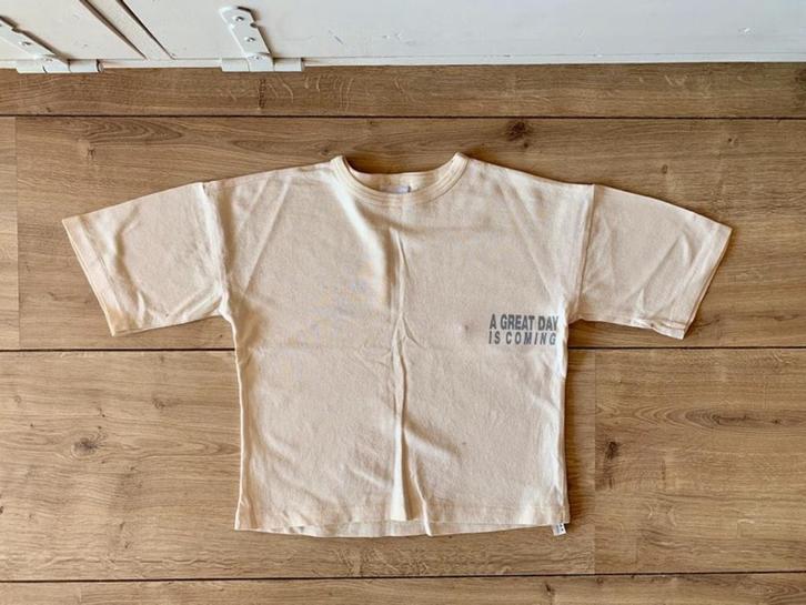 Z.g.a.n. Lichtgeel shirt / top met tekst, Zara, maat 104, Kinderen en Baby's, Kinderkleding | Maat 104, Zo goed als nieuw, Jongen of Meisje