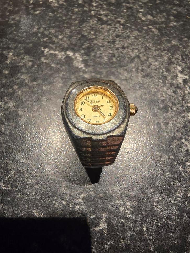 Giivani Beverly Hills Ringhorloge - Quartz, Sieraden, Tassen en Uiterlijk, Ringen, Gebruikt, Dame, 17 tot 18, Goud, IJzer of Staal