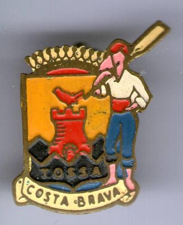 Costa Brava koper wapen broche ( P_100 ) beschikbaar voor biedingen