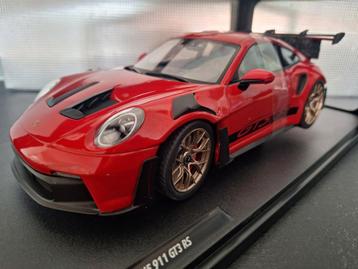 Porsche 911 GT3 RS (992) 2024 Schaal 1:18
 beschikbaar voor biedingen