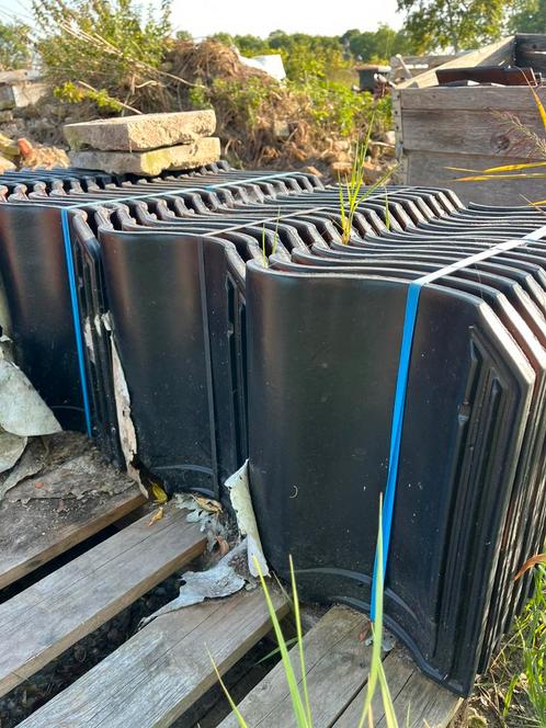 80 nieuwe dakpannen Monier De Nieuwe Hollander-V –keramisch, Doe-het-zelf en Verbouw, Dakpannen en Dakbedekking, Zo goed als nieuw