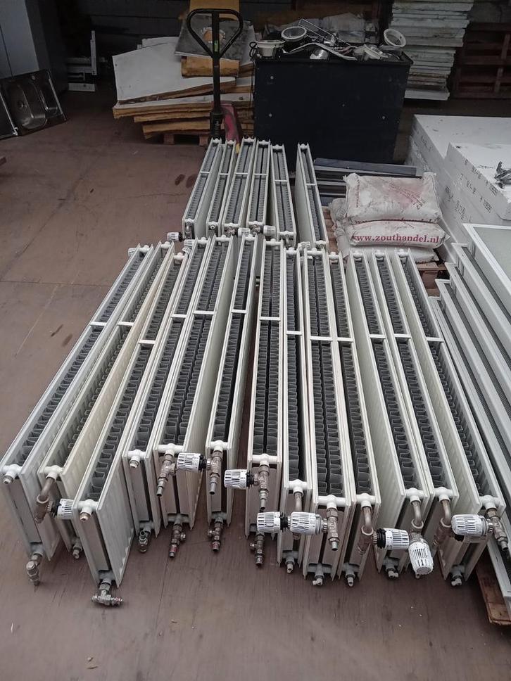 19 stuks paneelradiator,dubbel en enkel convectie, Doe-het-zelf en Verbouw, Verwarming en Radiatoren, Gebruikt, Radiator, 800 watt of meer