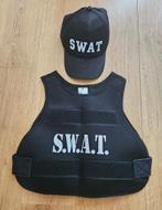 S.W.A.T. POLITIEVEST EN PET

ONE SIZE, Kinderen en Baby's, Carnavalskleding en Verkleedspullen, Ophalen of Verzenden, Zo goed als nieuw