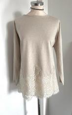 Mooie zachte wintertrui met kant, Ophalen of Verzenden, Zo goed als nieuw, Maat 38/40 (M), Beige