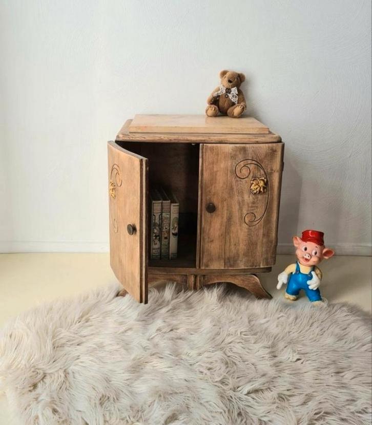 Vintage kastje met marmeren blad, Antiek en Kunst, Antiek | Meubels | Kasten, Ophalen