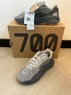 Adidas Yeezy Boost 700 V2, Ophalen of Verzenden, Nieuw, Adidas, Sneakers of Gympen