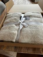 Plaid nieuw Return to Sender, Huis en Inrichting, Ophalen of Verzenden, Zo goed als nieuw