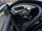 Peugeot 208 1.2 PureTech Allure GRATIS Afleverpakket! | Crui, 12 maanden, Stof, Gebruikt, Lichtsensor